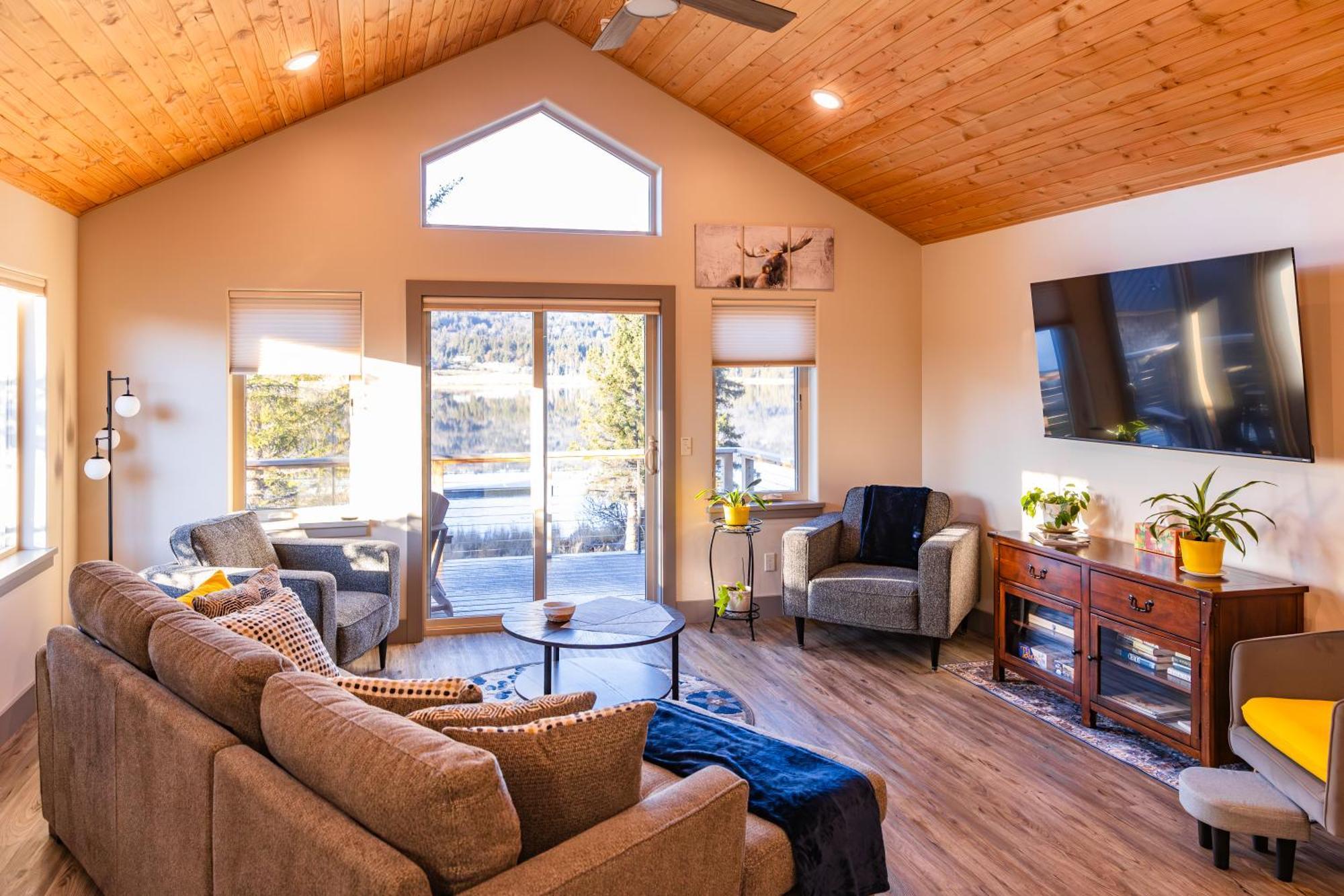 Lakeshore Lodging Suites Homer Dış mekan fotoğraf